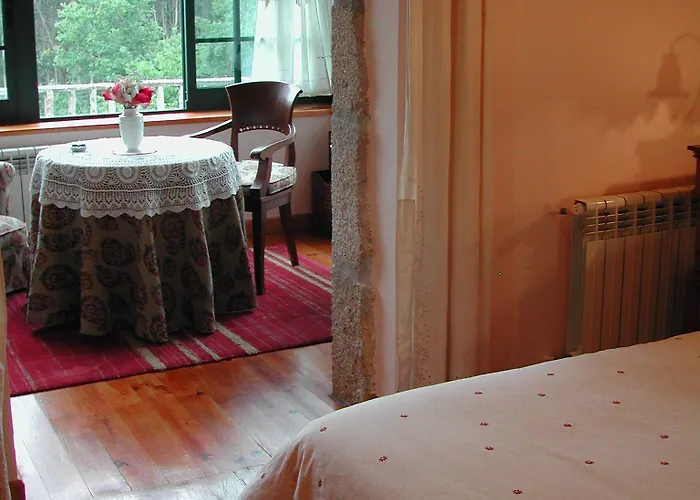 Kır Evi A Bouza Monte Bouza